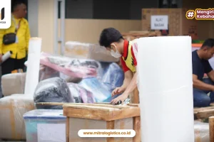 Packing Kayu vs Bubble Wrap: Mana yang Lebih Ampuh Lindungi Barangmu?