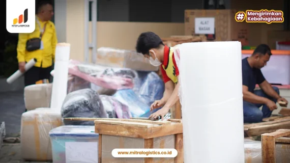 Packing Kayu vs Bubble Wrap: Mana yang Lebih Ampuh Lindungi Barangmu?
