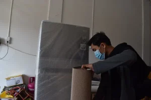 Barang Mudah Rusak Saat Pindahan Rumah