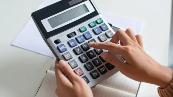 Cara Menghitung Biaya Logistik yang Akurat dan Efisien!