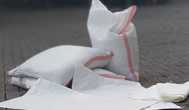 packaging barang tahan air (4)