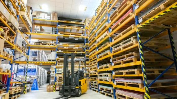 Peran & Tips Mengoptimalkan Logistik dalam Industri Alat Berat!