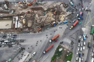 Cara Menentukan Rute Pengiriman Excavator yang Aman!