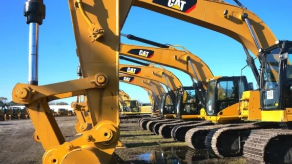 Cara Mengirim Alat Berat dan Mesin dengan Aman