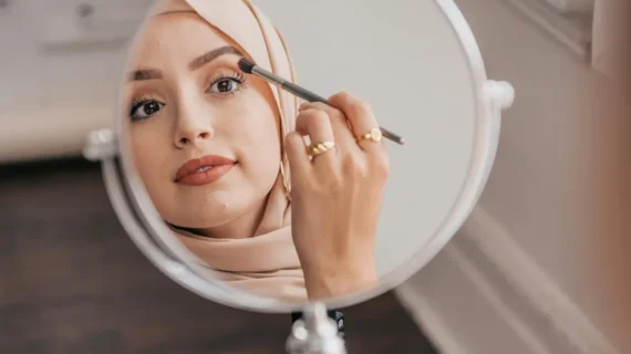 Tips Cerdas Kelola Stok Kosmetik di Gudang saat Lebaran!