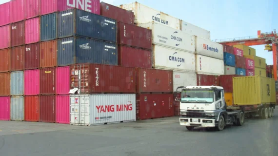 5 Pilihan Rute Pengiriman Surabaya yang Aman di Q2 2026