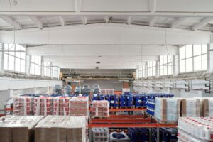 Logistik Safety Equipment untuk Proyek Konstruksi dan Tambang: Panduan Pengiriman APD Lengkap