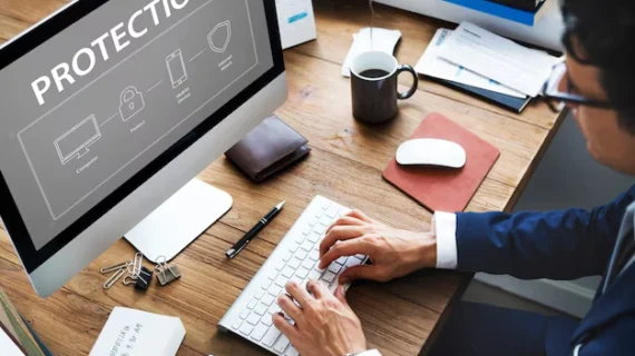 Keamanan Data Sistem Tracking Pengiriman: Yang Perlu Ditanyakan ke Vendor