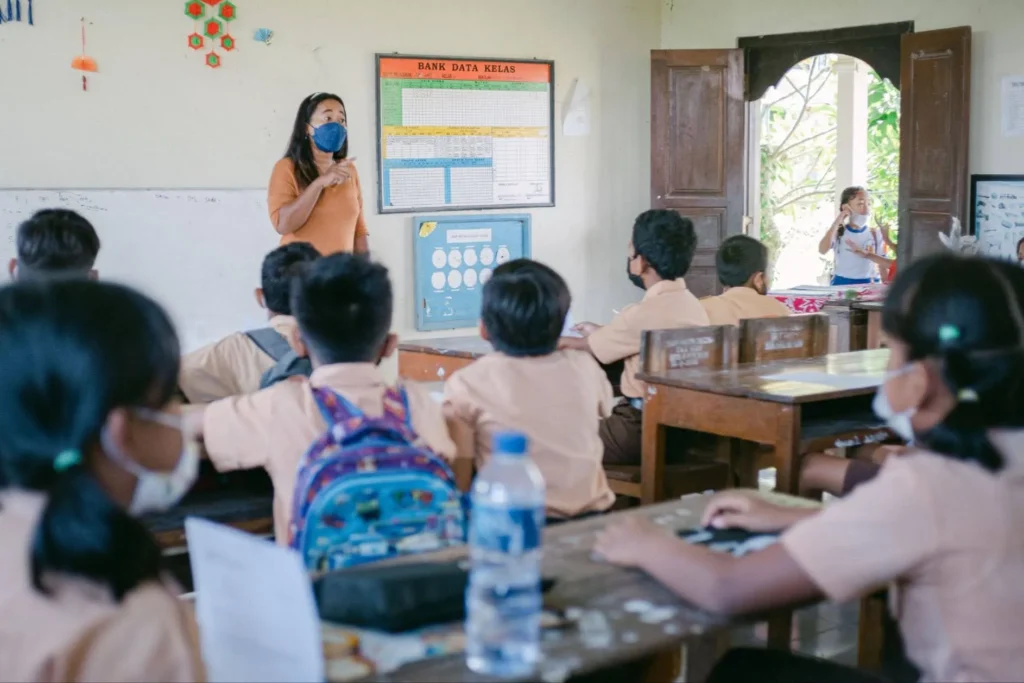 Pindahan Medan karena Rotasi Kerja