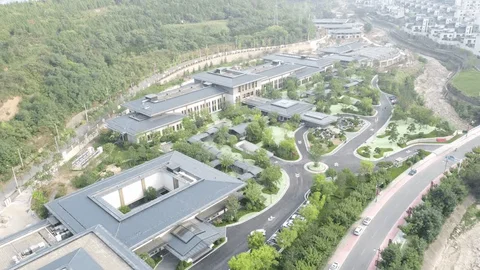 Material Terlambat Bikin Proyek Hotel Molor: Kenapa Jasa Ekspedisi yang Andal Jadi Penentu Timeline