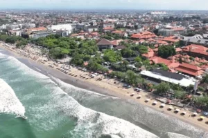 Musim Peak Konstruksi Hotel Bali dan Dampaknya ke Jadwal Pengiriman Material