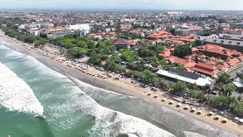 Musim Peak Konstruksi Hotel Bali dan Dampaknya ke Jadwal Pengiriman Material