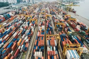 Incoterms untuk Ekspor dan Impor: Panduan Lanjutan di Luar Kontrak Domestik